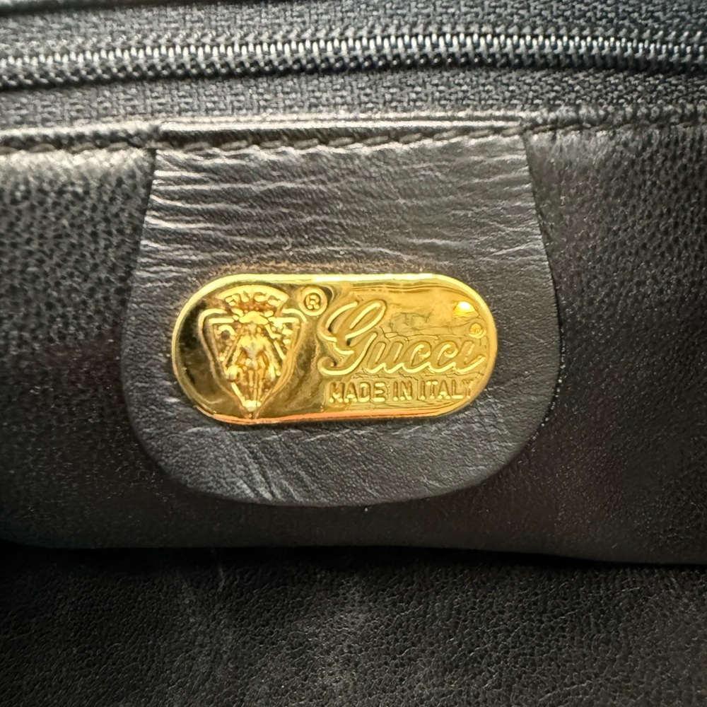Gucci ‘Interlocking G’s Envelope Slouchy Clutch’ - Picture 8 of 10